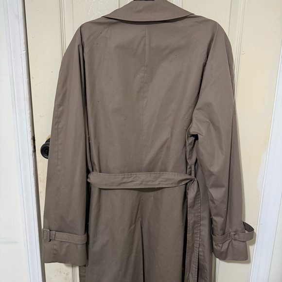 Vintage Climatizer Trench Coat Taupe | Belted | Size 42 Tall | Classic Raincoat - Picture 12 of 14